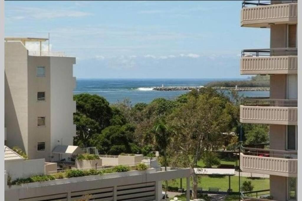 Nautilus Resort - Private Apartment Mooloolaba Eksteriør billede